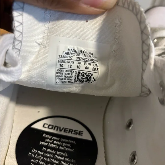 Converse Shimmering Silver Low-Tops - Picture 5 of 7